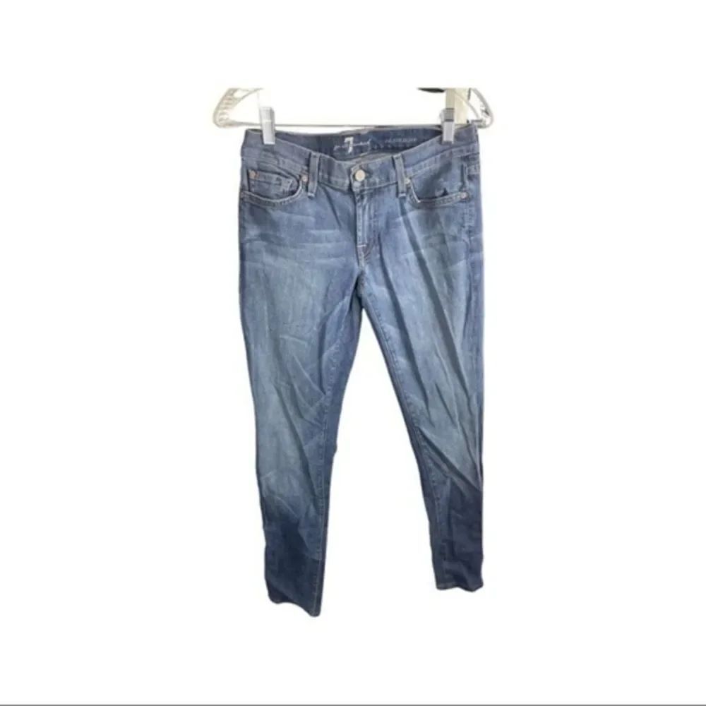 7 for all of mankind jeans in style Roxeanne size 27